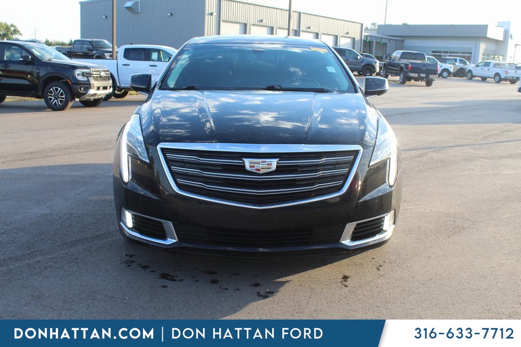 2018 Cadillac XTS Luxury photo 2