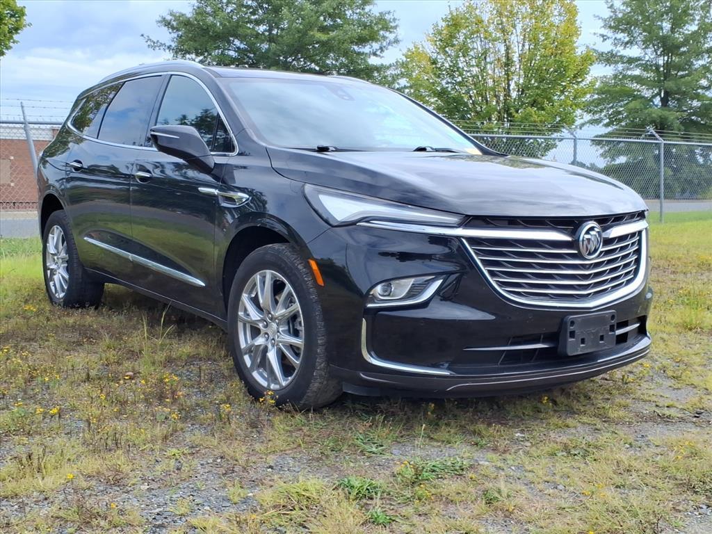 2022 Buick Enclave Premium photo 2