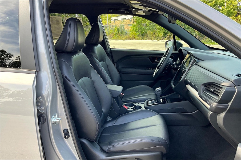 2025 Subaru Forester Limited photo 4