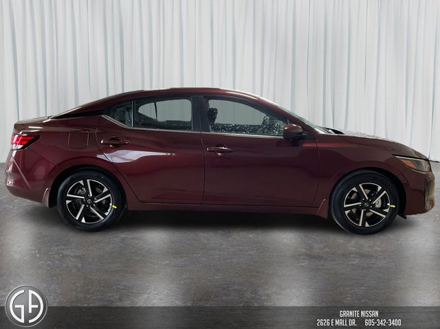 2025 Nissan Sentra SV photo 4
