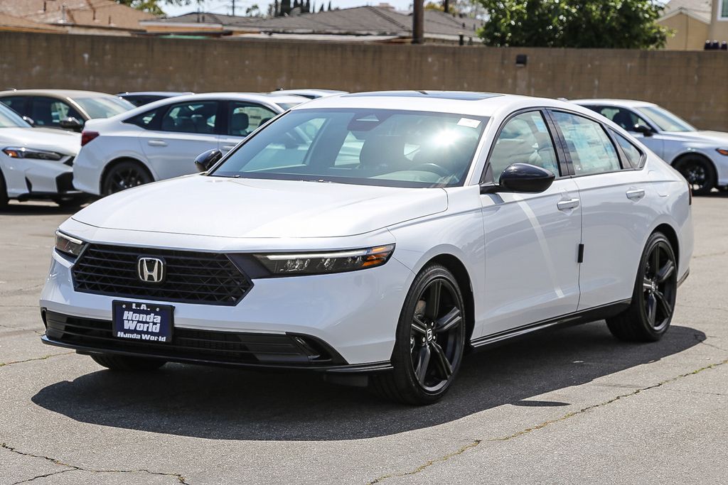 2025 Honda Accord Hybrid Sport-L photo 3