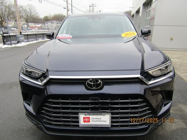 Image of Pre-Owned 2024 Toyota Grand Highlander XLE 4D Sport Utility AWD
