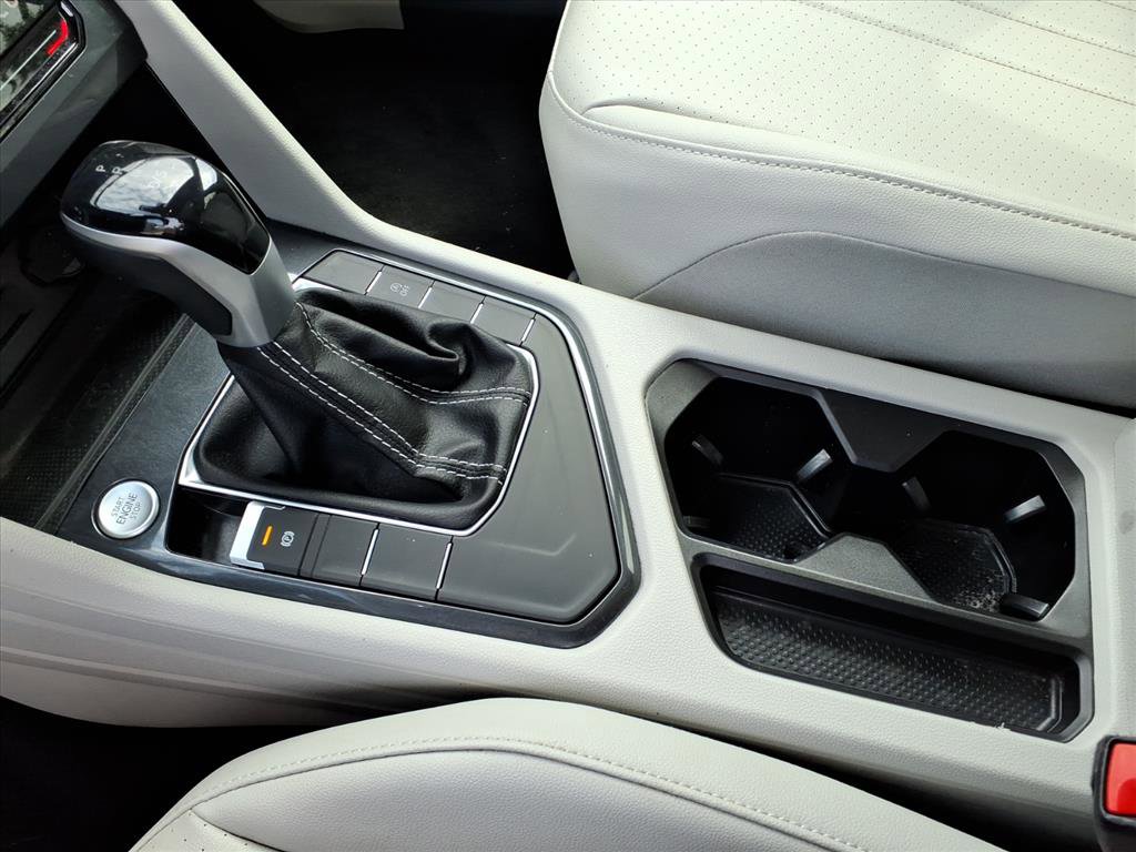 2023 Volkswagen Tiguan SE photo 13