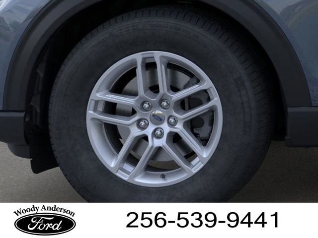 2025 Ford Explorer photo 16