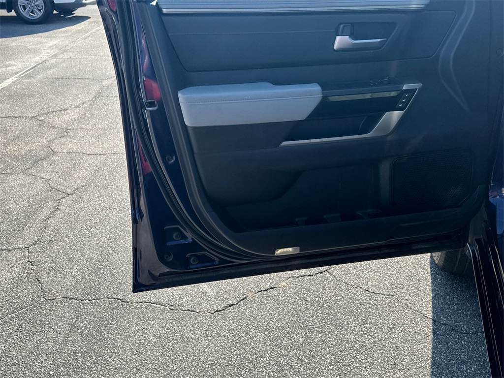 2023 Toyota Tundra Limited photo 10