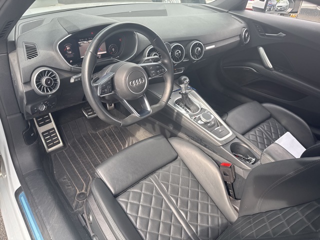 2022 Audi TT 2.0T Quattro photo 6