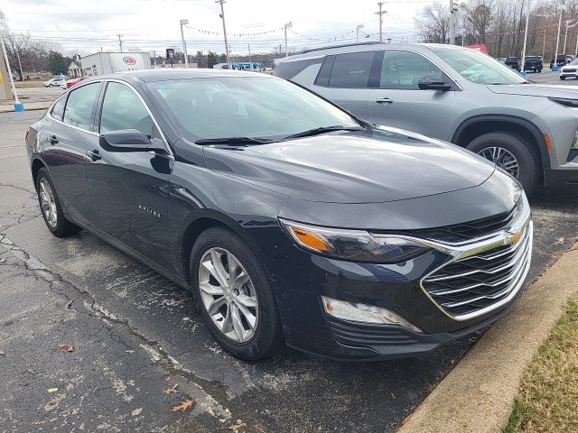 2023 Chevrolet Malibu 1LT photo 4
