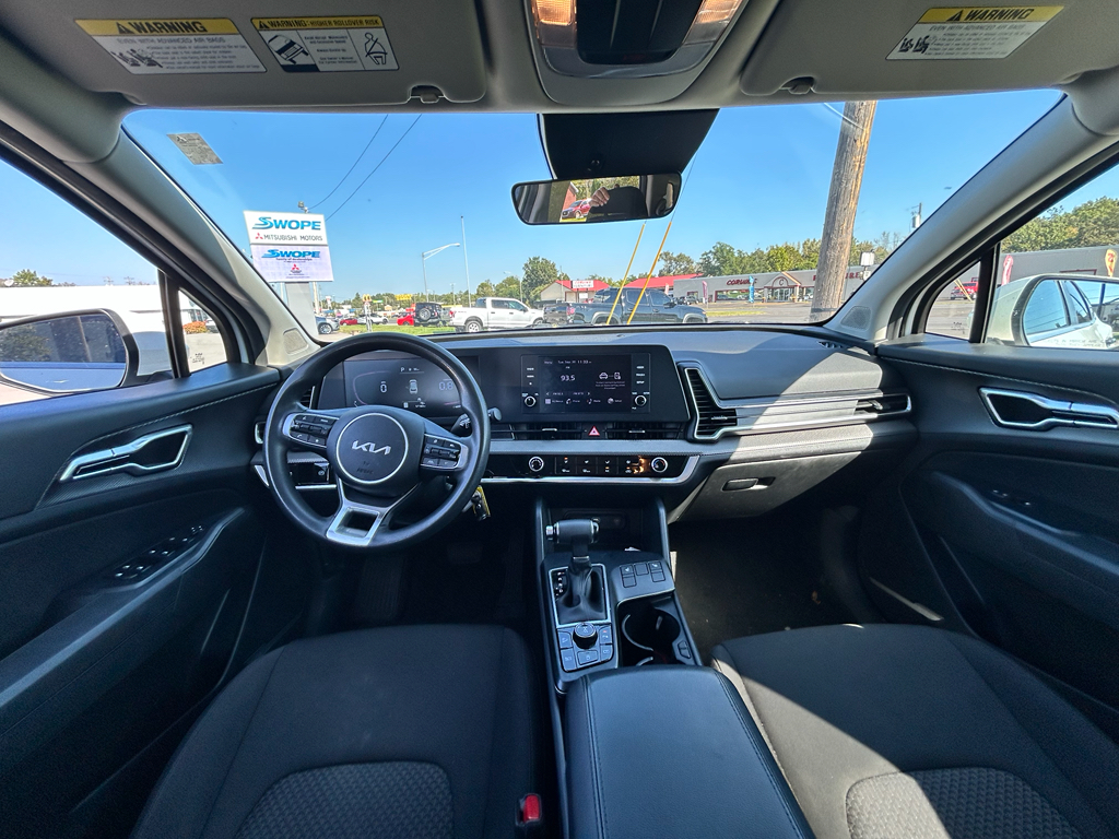2023 Kia Sportage LX photo 10