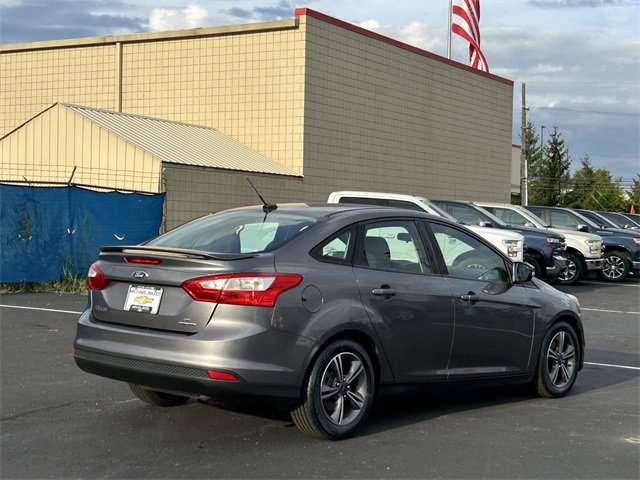2014 Ford Focus SE photo 3