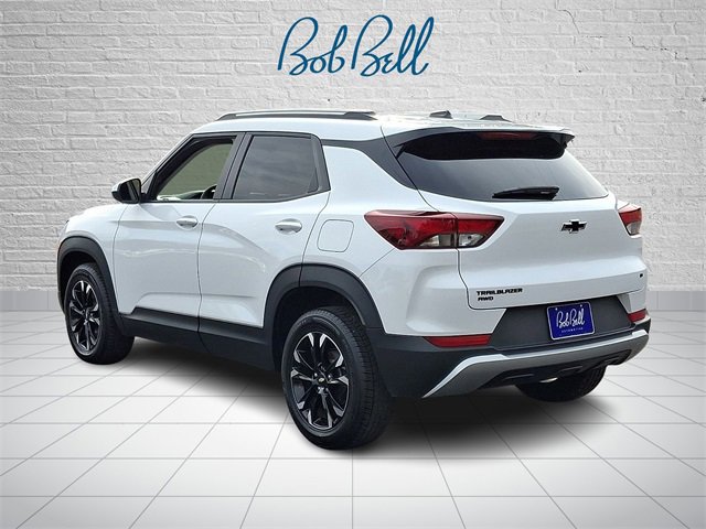 2022 Chevrolet Trailblazer LT photo 2