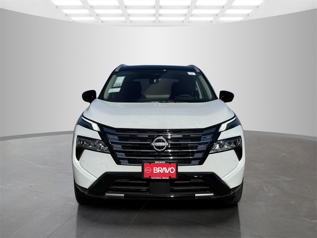 2025 Nissan Rogue Platinum photo 2