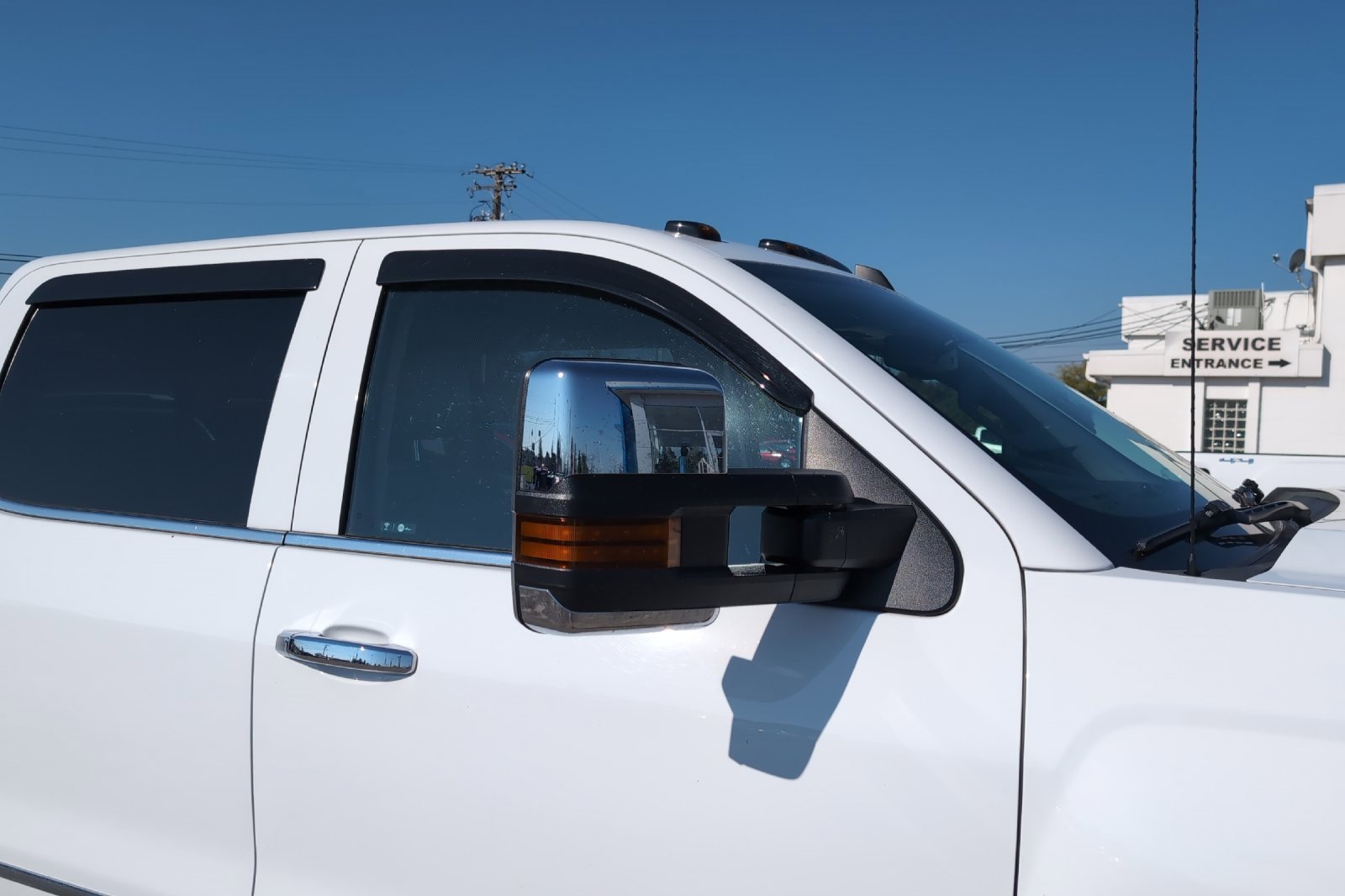 2017 Chevrolet Silverado 2500HD photo 3