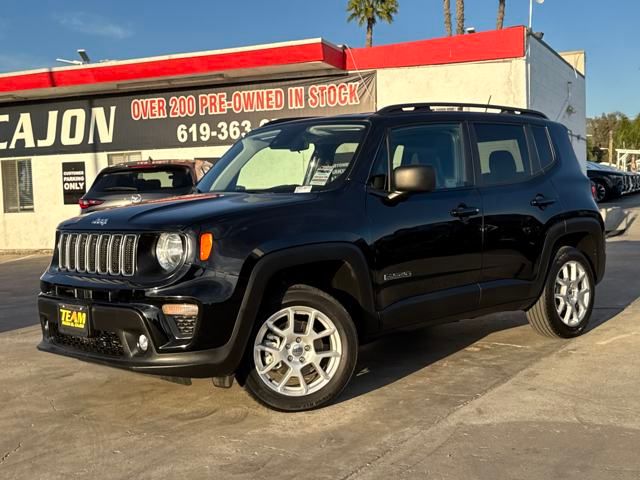 2022 Jeep Renegade Latitude photo 2