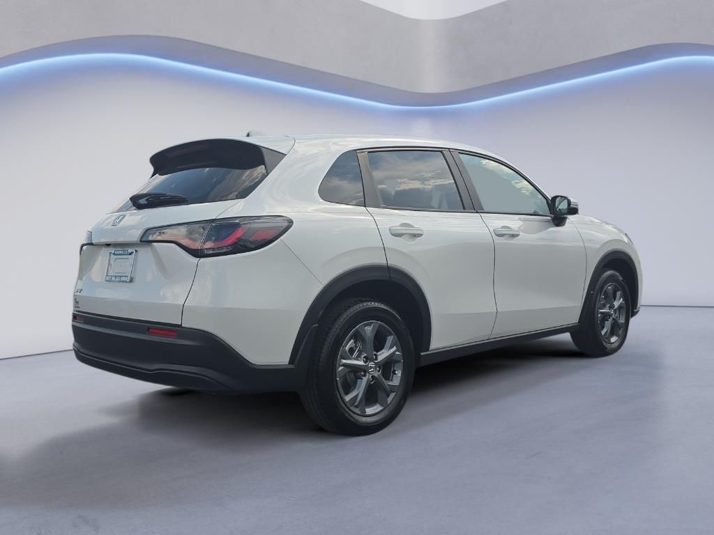 2026 Honda HR-V LX photo 6