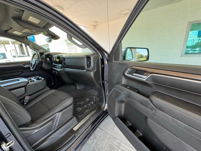 2024 Toyota RAV4 XLE photo 21