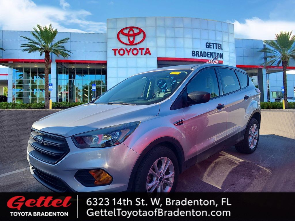 2019 Ford Escape S's photo