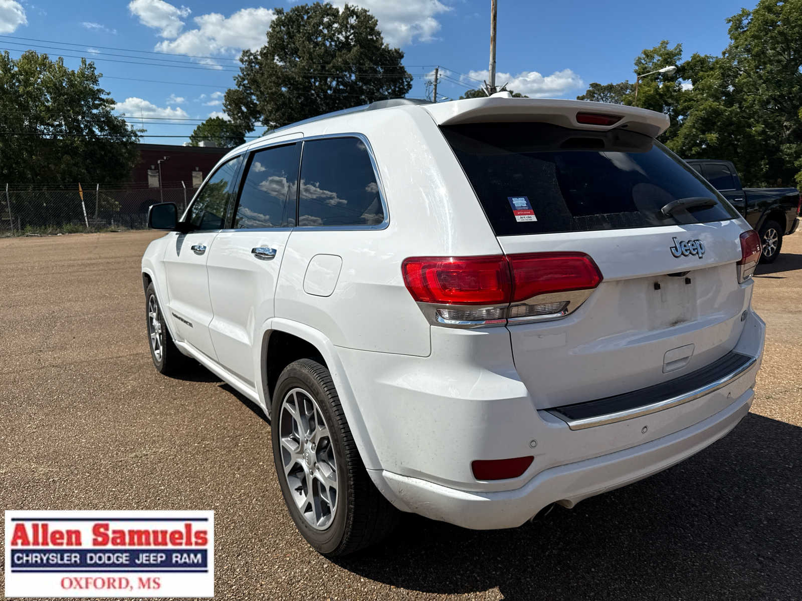 2021 Jeep Grand Cherokee Overland photo 4