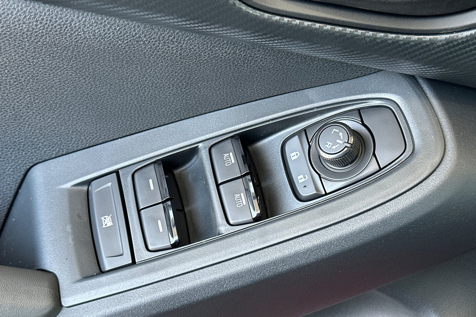 2025 Subaru Crosstrek Premium photo 41
