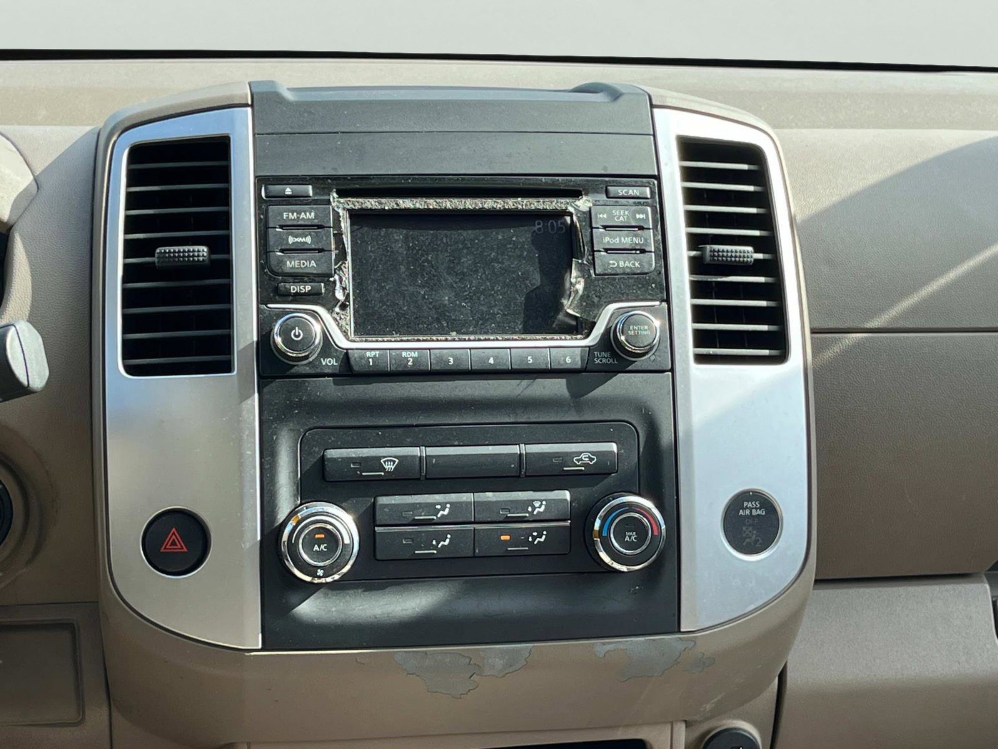 2018 Nissan Frontier SV photo 14