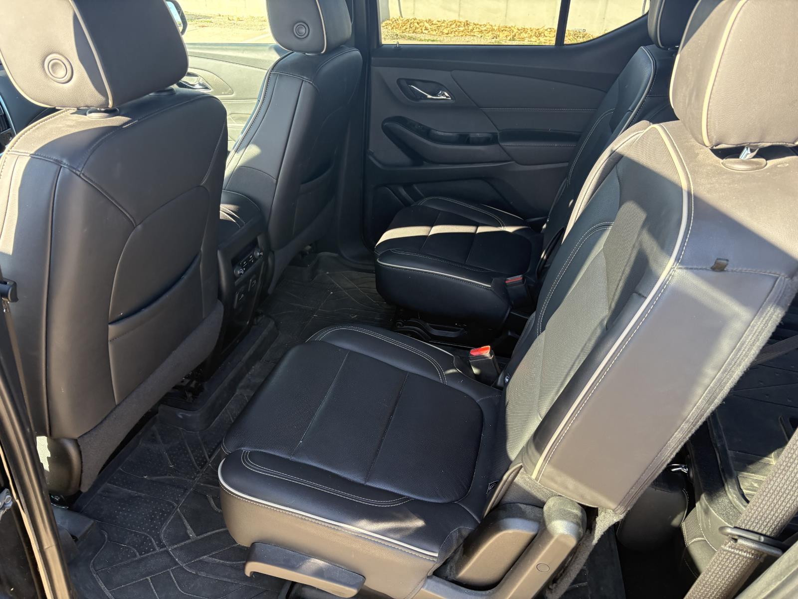 2023 Chevrolet Traverse Premier photo 3