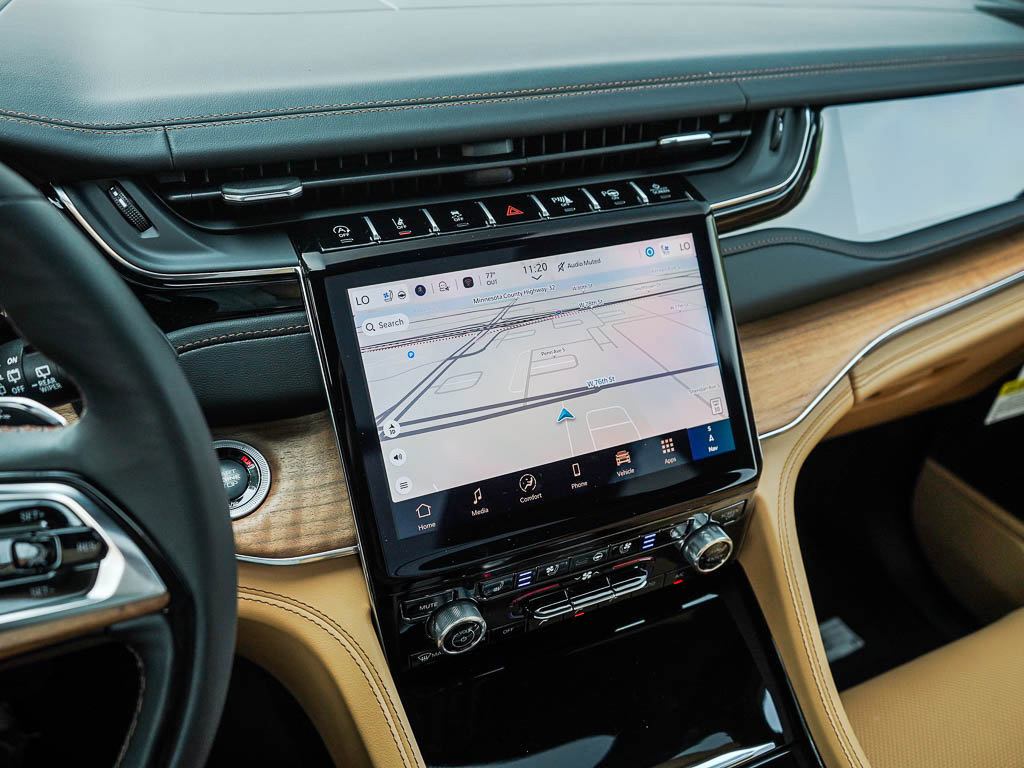 2025 Jeep Grand Cherokee L Summit photo 23