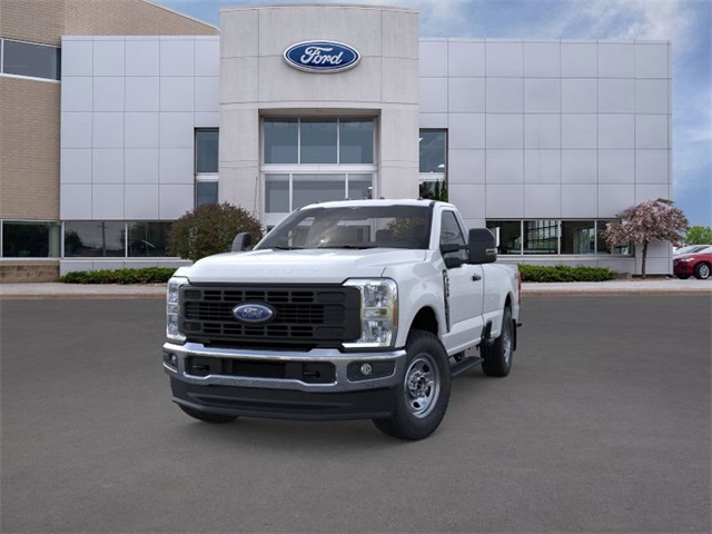 2025 Ford F-350 photo 2