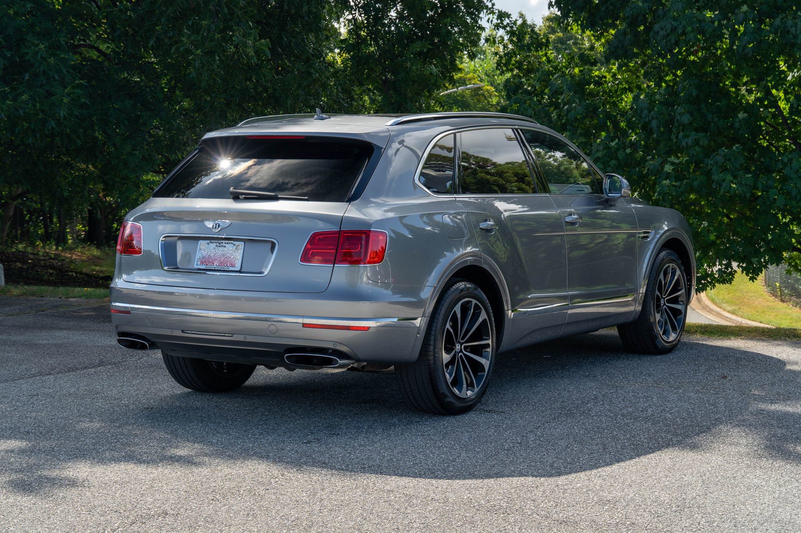 2017 Bentley Bentayga W12 photo 7