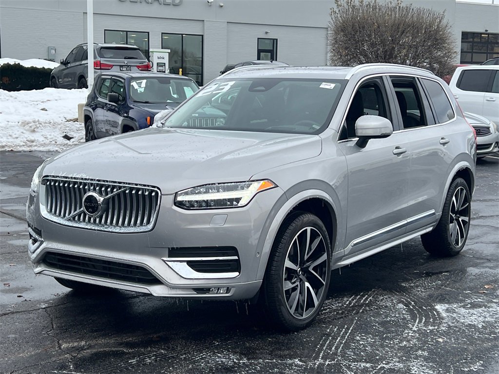 2023 VOLVO XC90 - Image 3