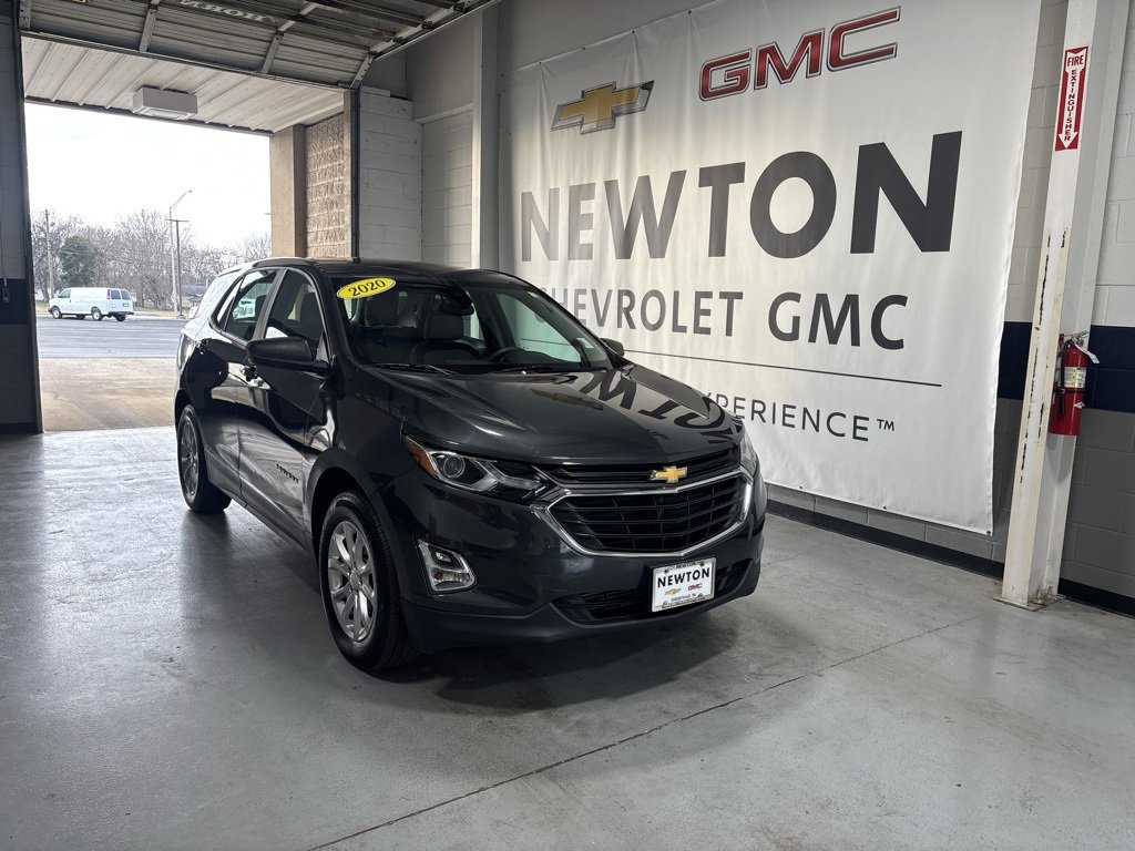 Used 2020 Chevrolet Equinox LS with VIN 2GNAXSEV7L6111566 for sale in Shelbyville, TN