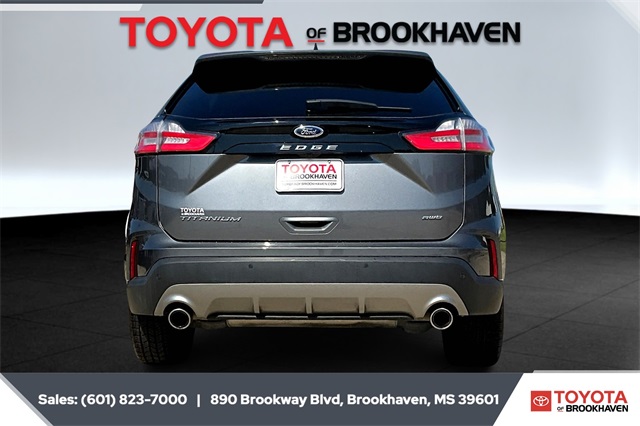 2024 Ford Edge Titanium photo 4