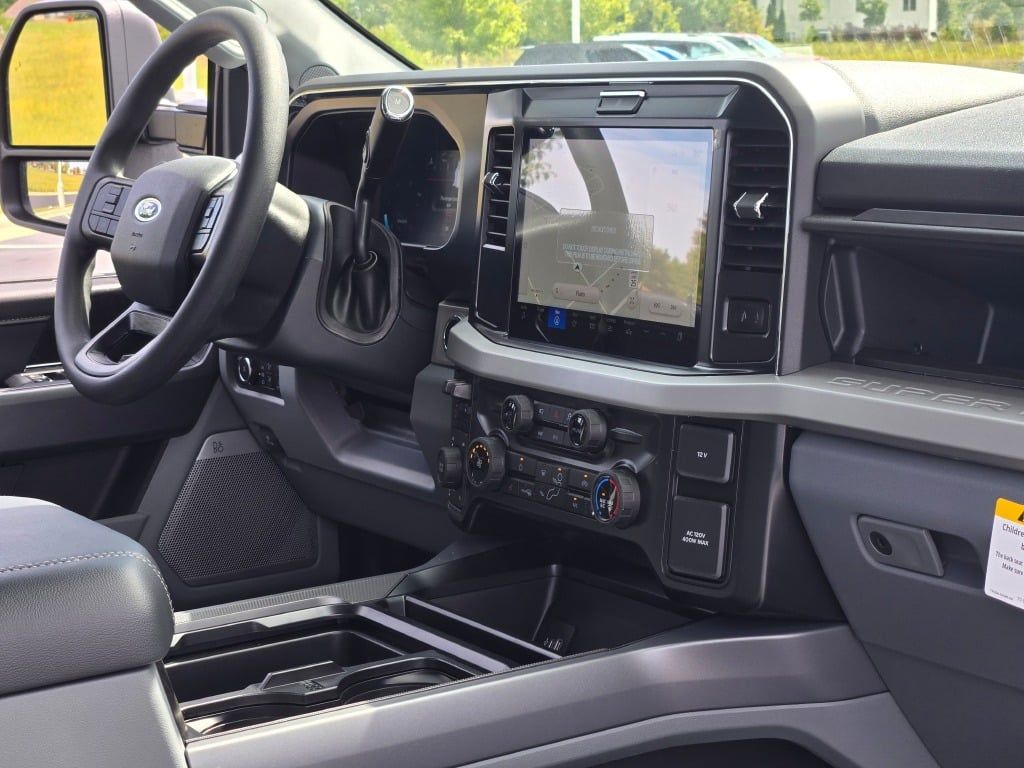 2026 Ford F-350 photo 6