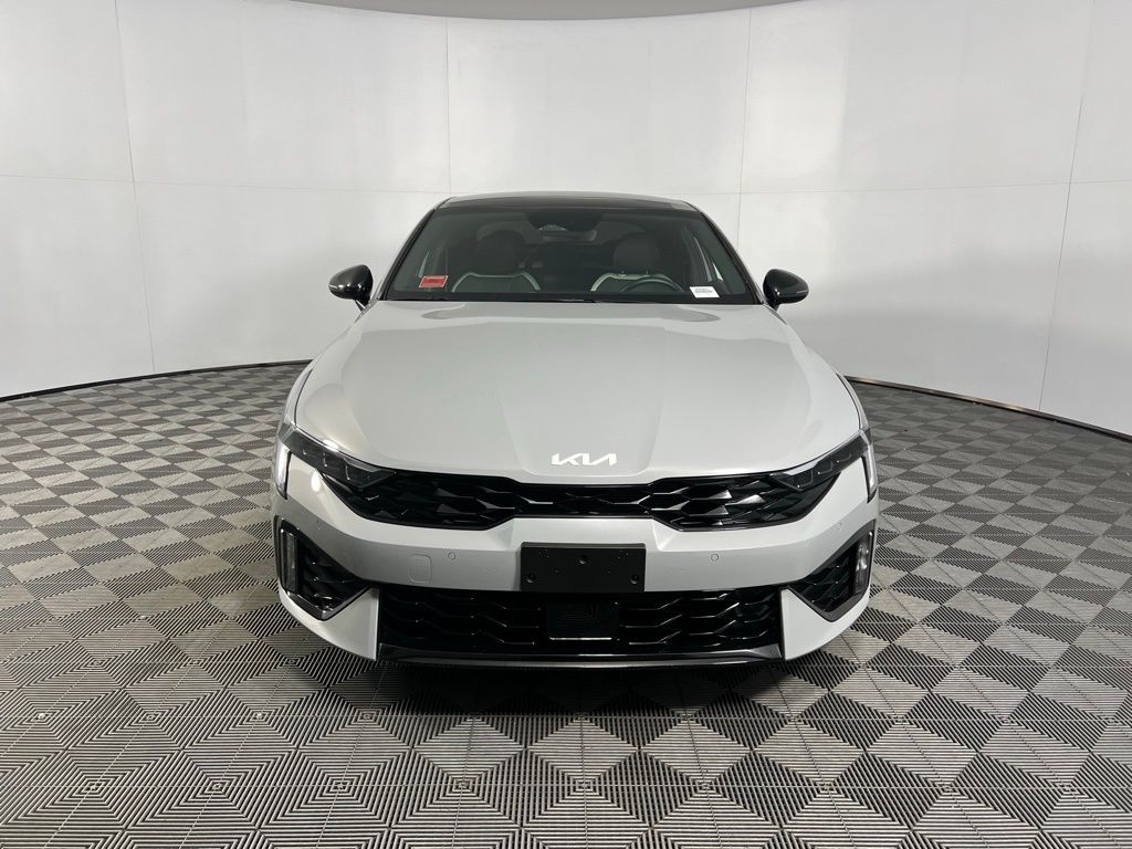 2025 Kia K5 GT-Line photo 4