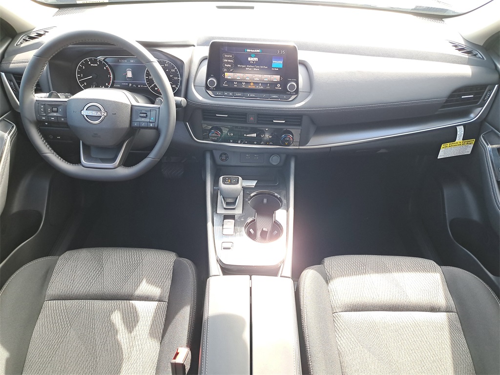 2026 Nissan Rogue SV photo 15