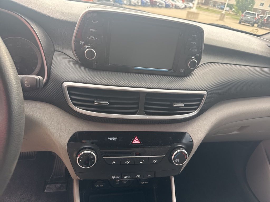 2019 Hyundai Tucson SE photo 12