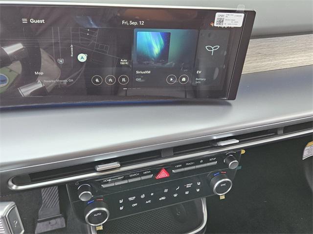 2026 Hyundai Ioniq SEL photo 19