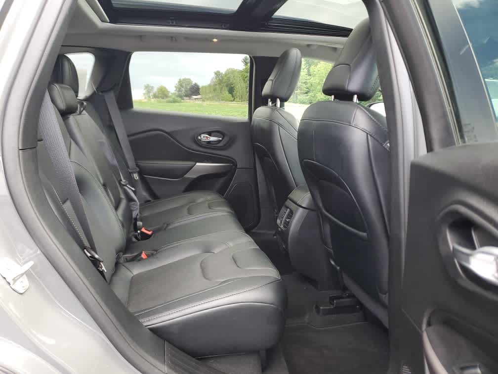 2022 Jeep Cherokee Limited photo 22