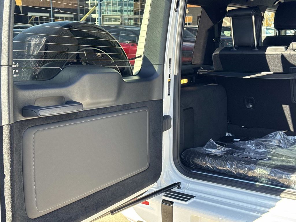 2026 Mercedes Benz G 550 photo 4