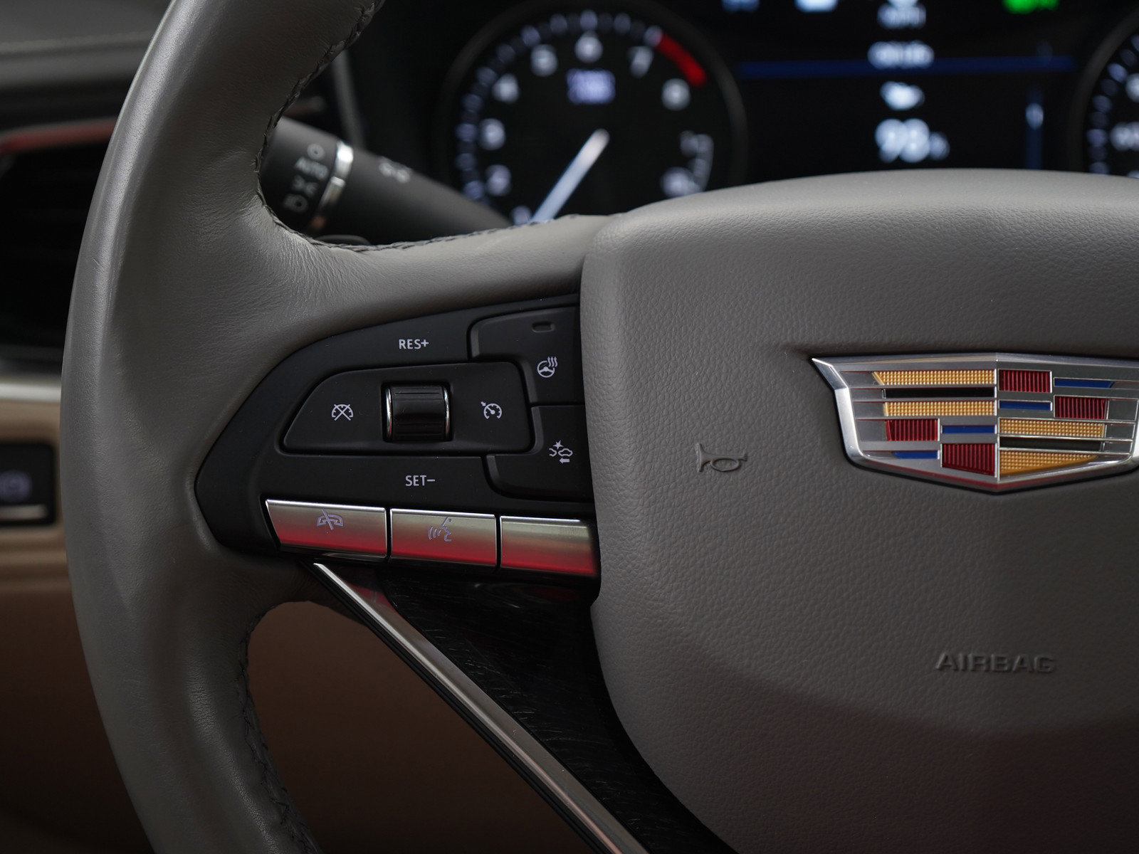 2023 Cadillac XT6 Premium Luxury photo 25