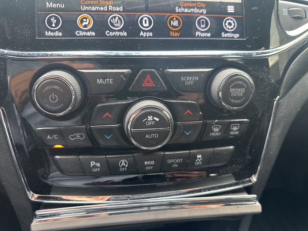 2020 Jeep Grand Cherokee Laredo photo 19