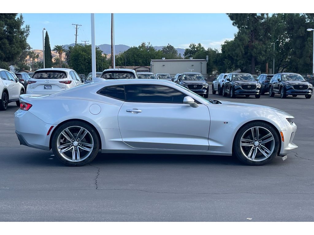 2017 Chevrolet Camaro 1LT photo 7