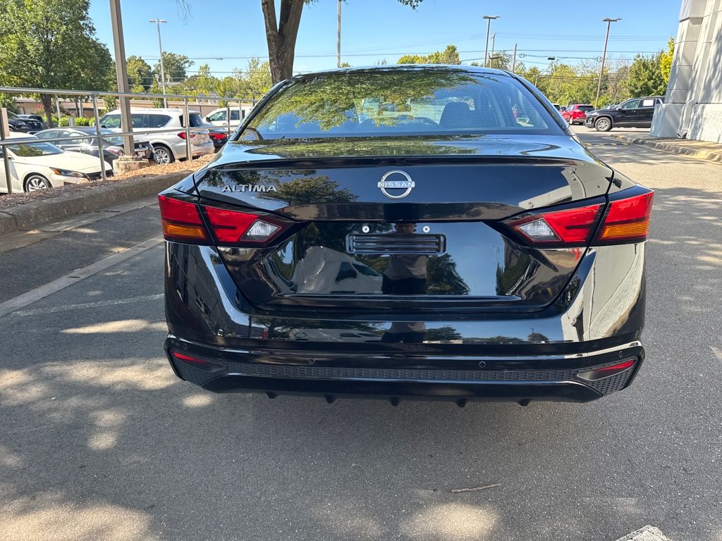2024 Nissan Altima 2.5 S photo 4