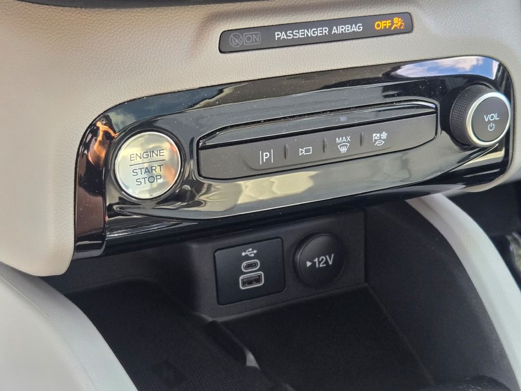2024 Ford Escape Plug-In Hybrid Base photo 22