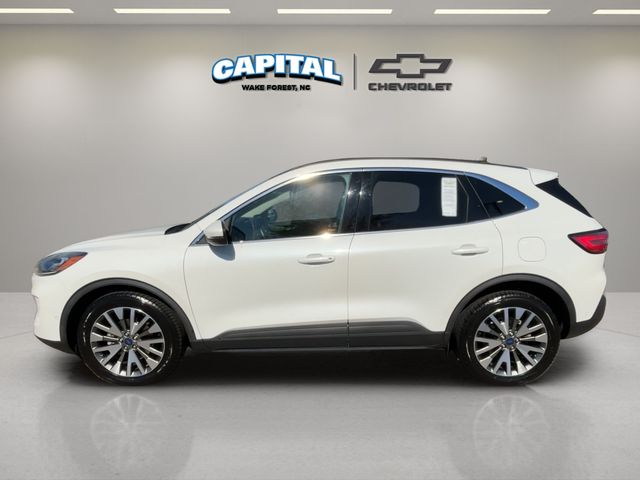 2020 Ford Escape Titanium photo 2
