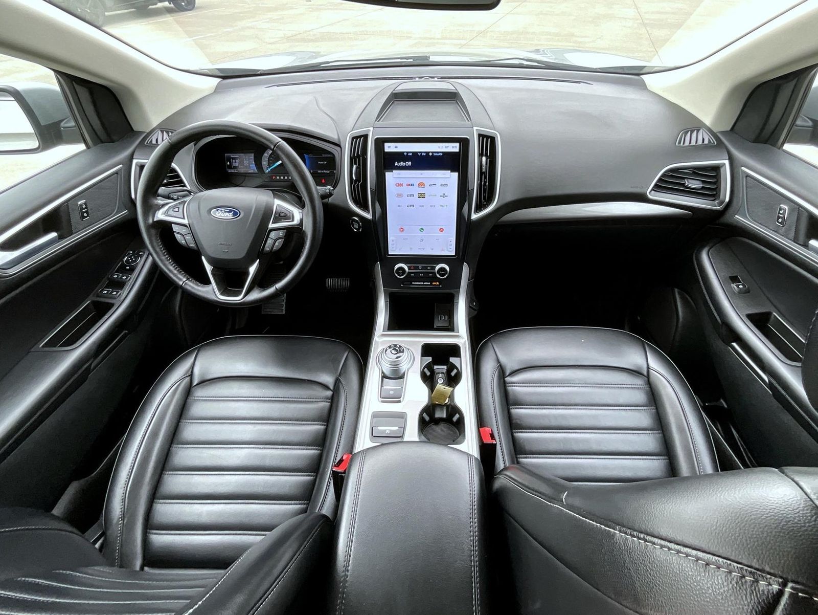 2024 Ford Edge SEL photo 14