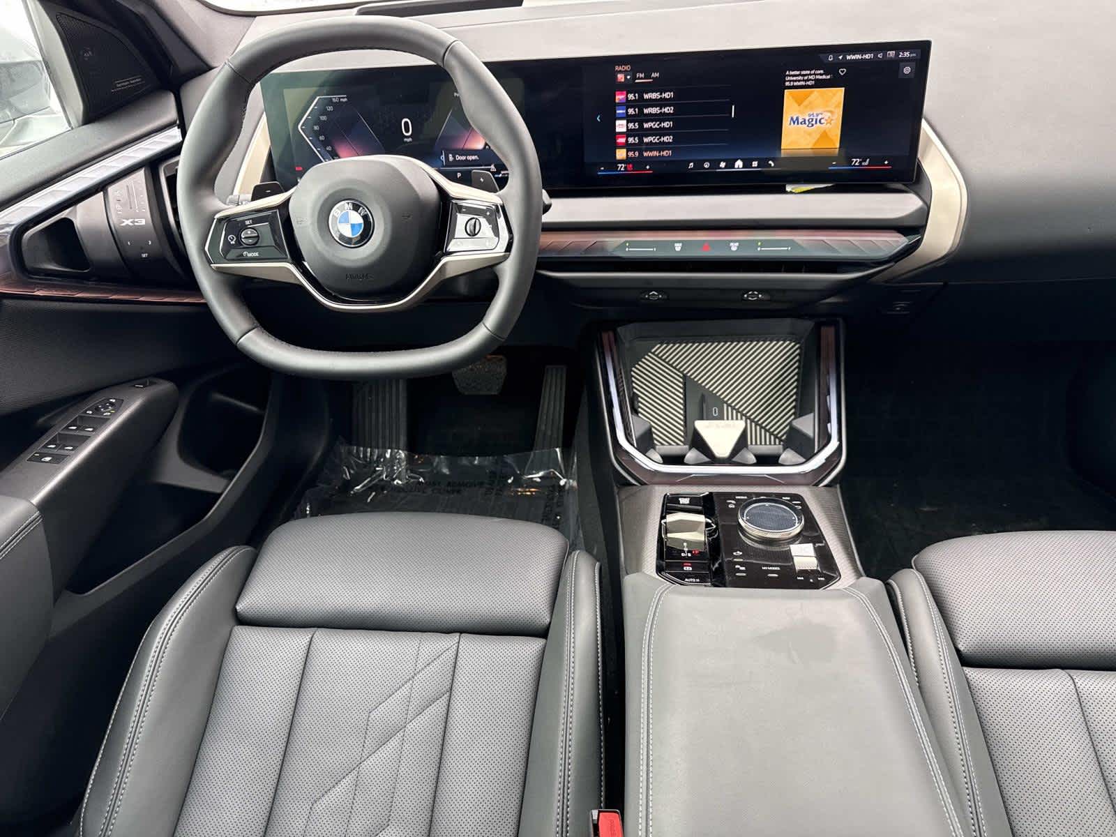 2025 BMW X3 30 - Photo 17