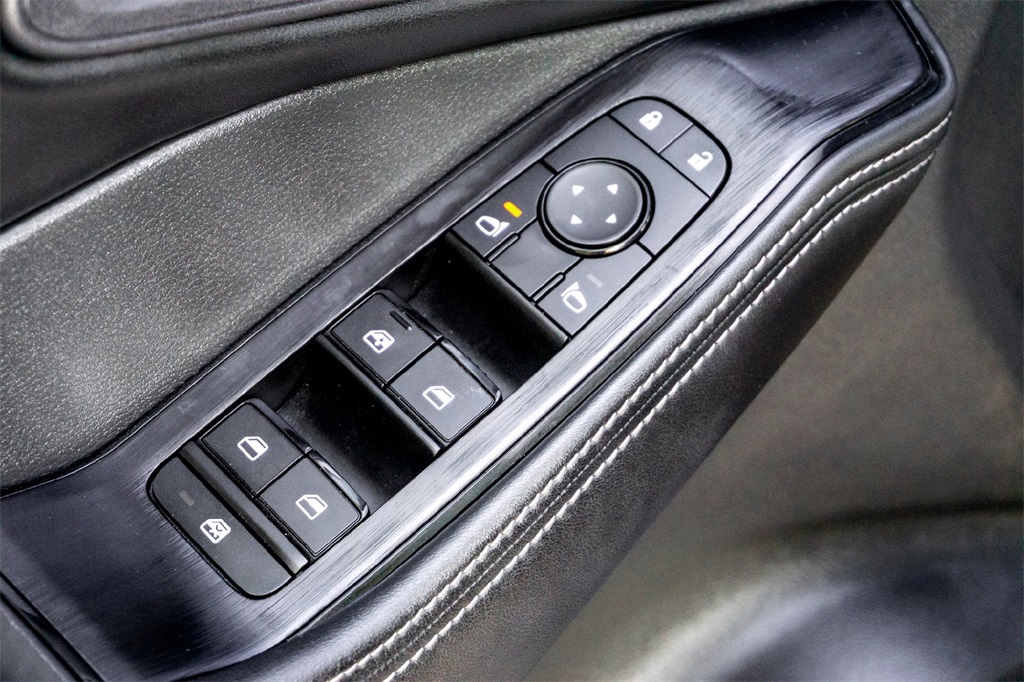 2024 Nissan Rogue SV photo 10