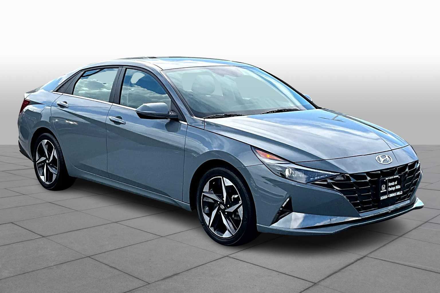 2023 Hyundai Elantra Limited photo 2
