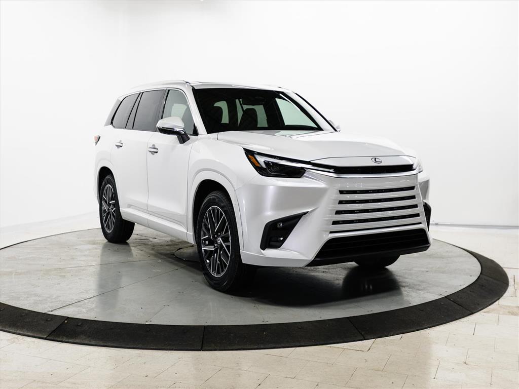 2026 Lexus TX Luxury's photo