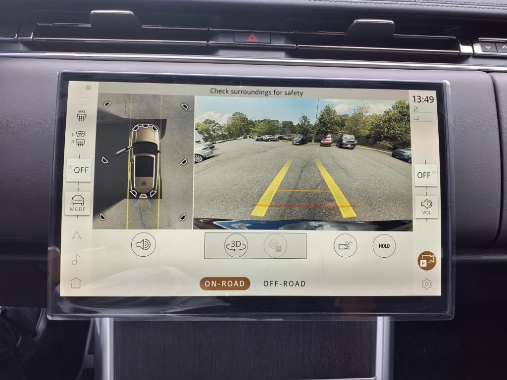 2025 Land Rover Range Rover SE photo 13