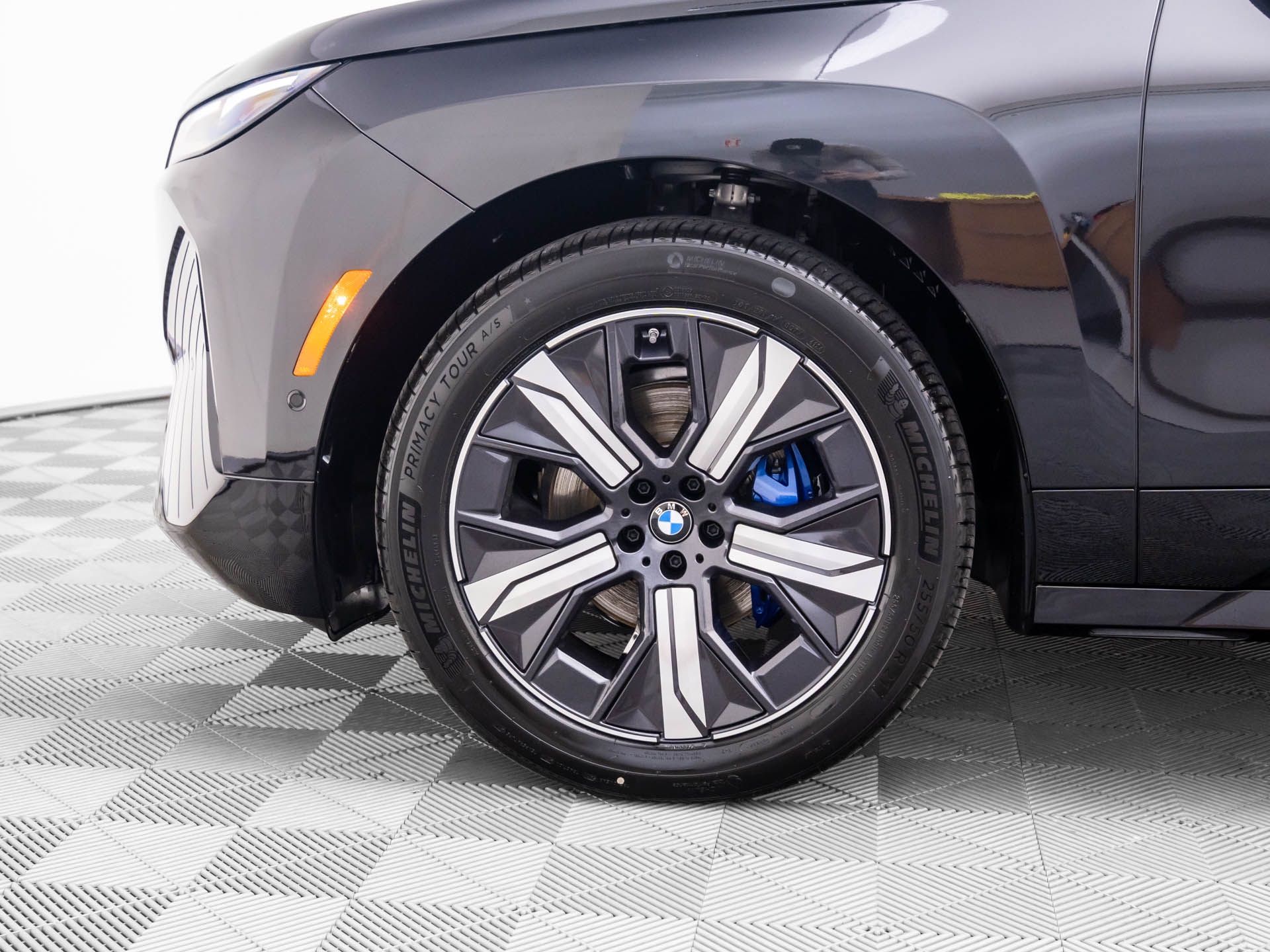 2025 Bmw iX photo 23